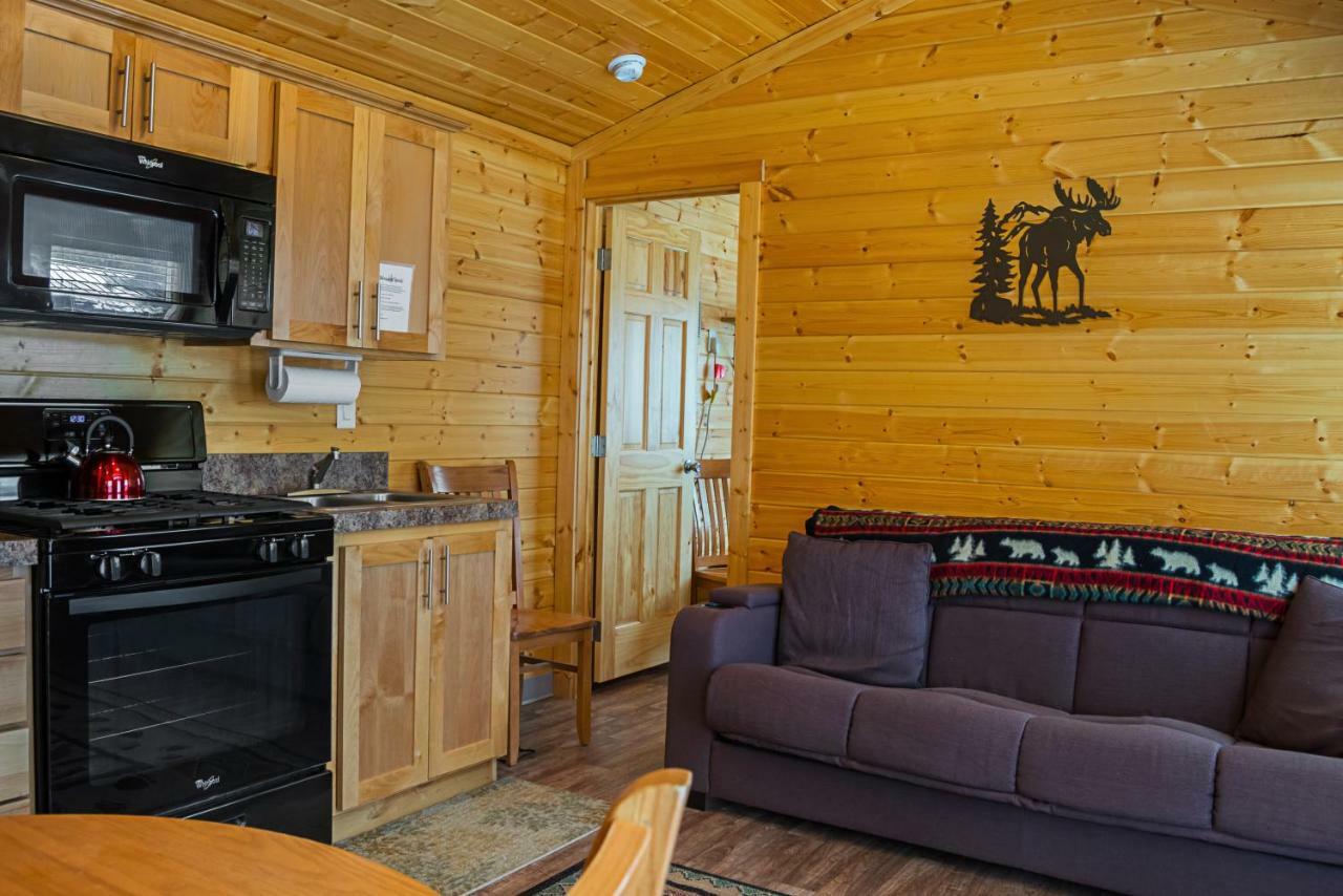 Bend-Sunriver Camping Resort Cottage 1 Екстериор снимка